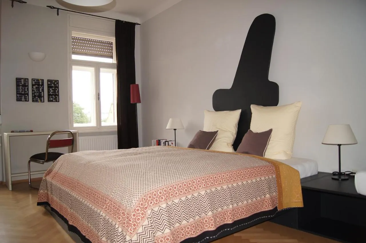 Apartment Altstadthaus Cityappartements Graz Austria